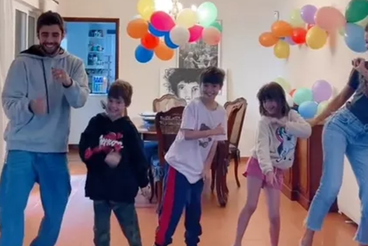 Pedro Scooby com os filhos - Instagram Pedro Scooby com os filhos - Instagram