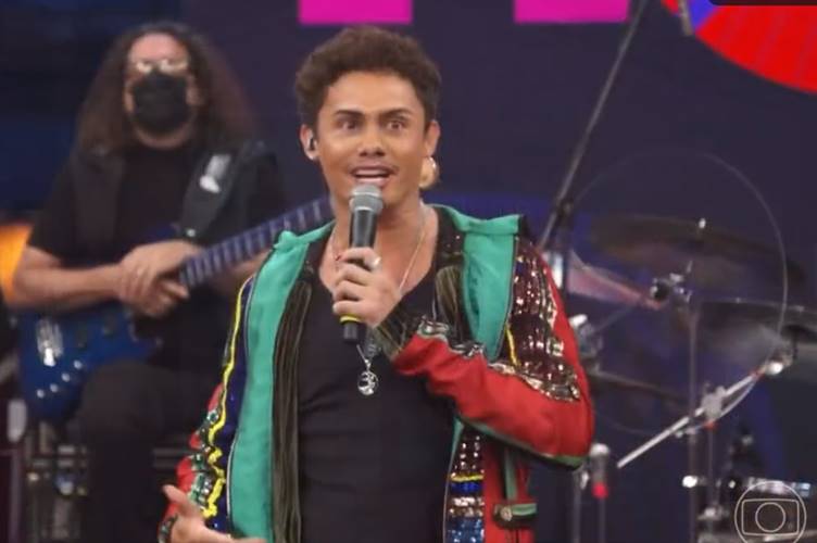 Silvero Pereira no Altas Horas (Foto: Reprodução/ TV Globo)