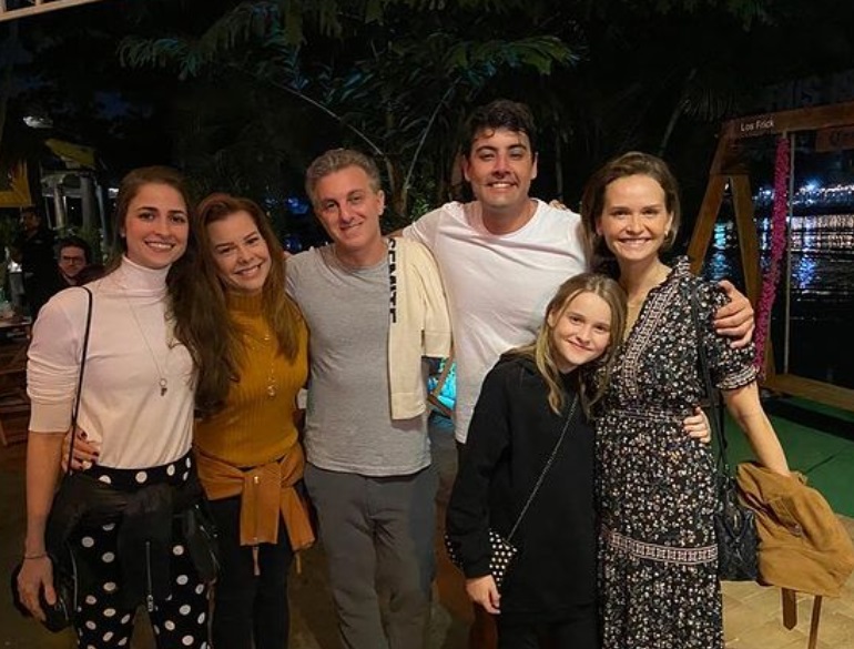 Fernanda Souza e sua namorada (Foto: Reprodução Instagram) Fernanda Souza e sua namorada (Foto: Reprodução Instagram)