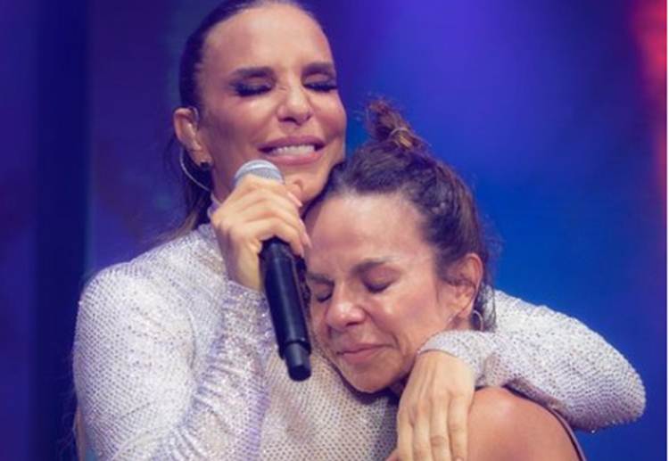 Ivete Sangalo e a irmã, Cynthia Sangalo - Instagram