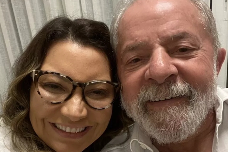 Lula e esposa Janja com Covid-19 Lula e esposa Janja com Covid-19