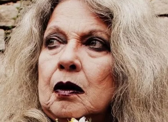 Neila Tavares Facebook