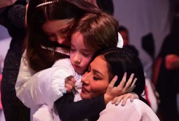 Simaria com os filhos