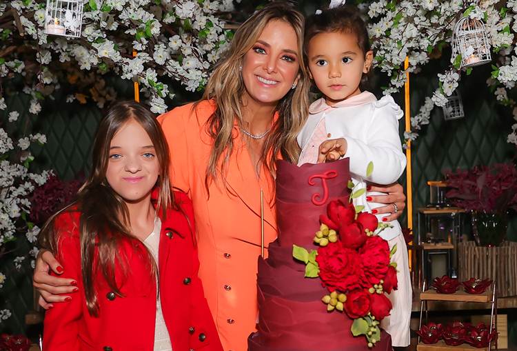 Ticiane Pinheiro aniversário 3 - Divulgação