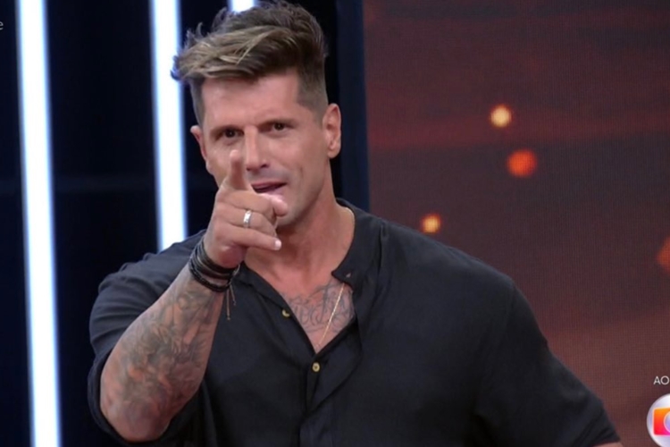 Fernando Fernandes em 'No Limite' Fernando Fernandes em 'No Limite'