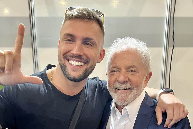 Arthur Picoli e Lula (Foto: Reprodução/Twitter)
