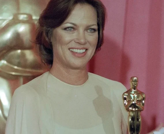 Louise Fletcher, após receber um Oscar em 1976 Louise Fletcher, após receber um Oscar em 1976