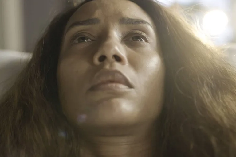 Cara e Coragem: Clarice desperta do coma