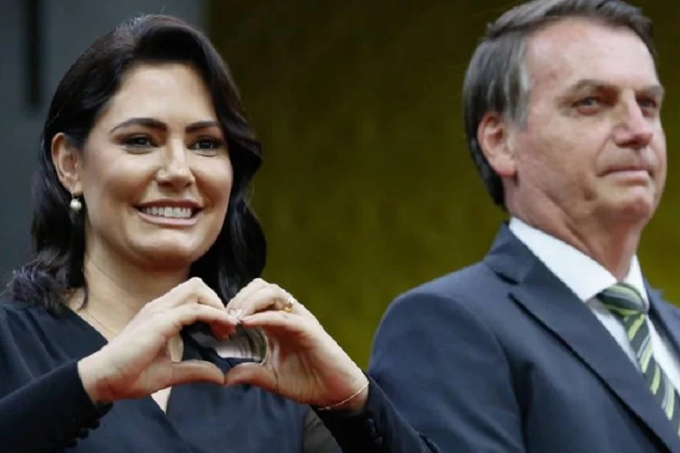 Primeira-dama faz esclarecimento após suposta crise com Jair Bolsonaro