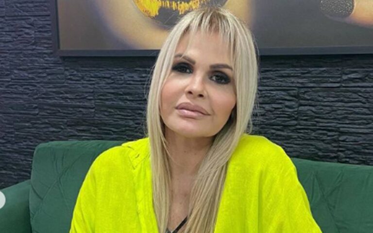 Monique Evans faz revelação após eliminar 20kg: “fiquei flácida”