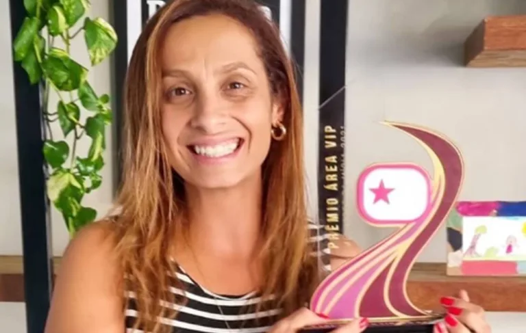 CEO da Endemol recebe Prêmio Área VIP de ‘Melhor Talent Show’ pelo ‘The Masked Singer Brasil’