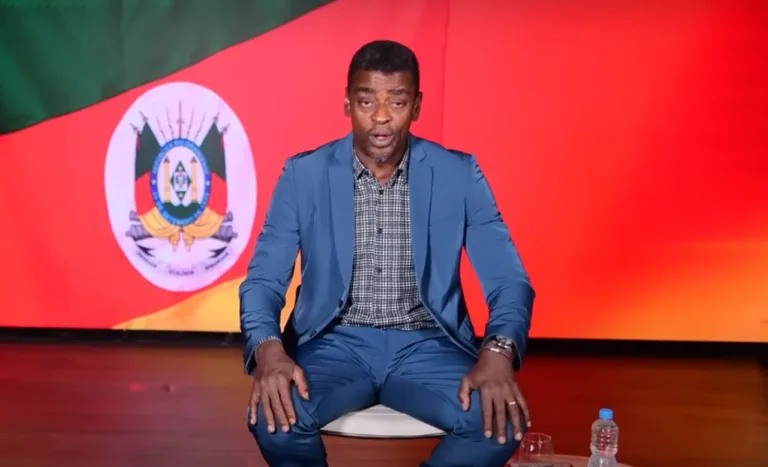 Após sofrer ataques racistas, Seu Jorge faz agradecimento no Twitter