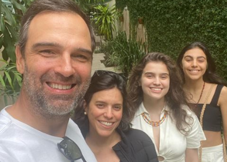 Tadeu Schmidt e a família - Instagram