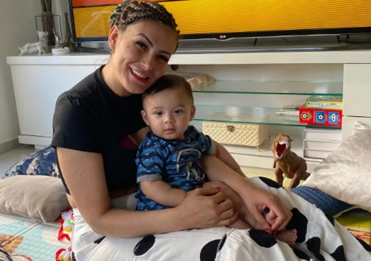 Andressa Urach e o filho - Instagram Andressa Urach e o filho