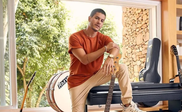 Arthur Aguiar relembra momentos no BBB: ”Saudade”
