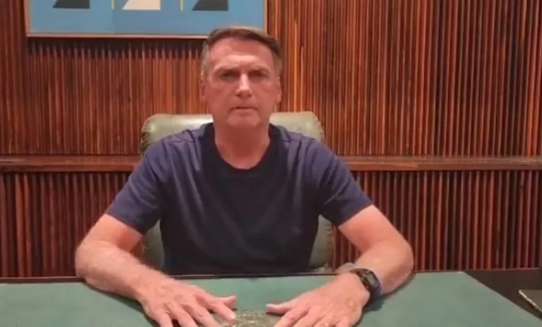 Imagem da perna de Bolsonaro é divulgada e impressiona: ”Erisipela desenvolvida”