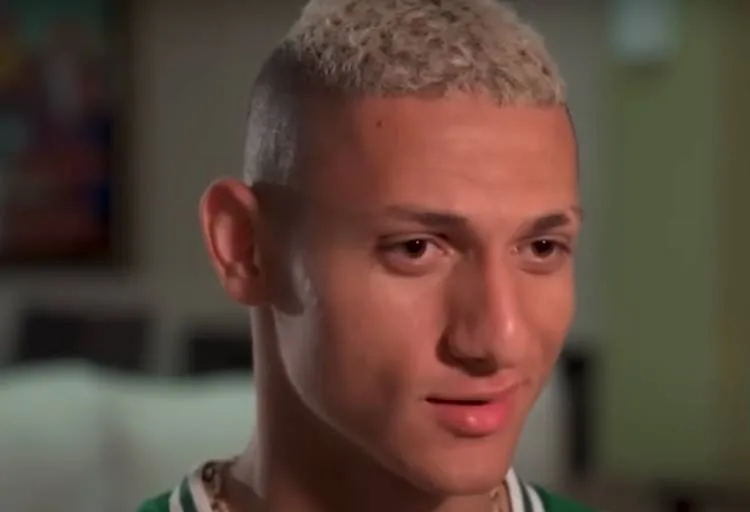 Richarlison se torna estrela da seleção Brasileira: ”Orgulho multiplicado”