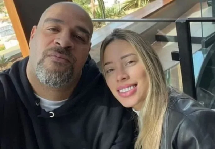 Adriano Imperador e Micaela Mesquita (Foto: Reprodução/Instagram)