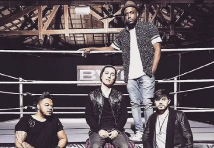 André Broz André e os colegas integrantes do Br'oz (Foto: Instagram)