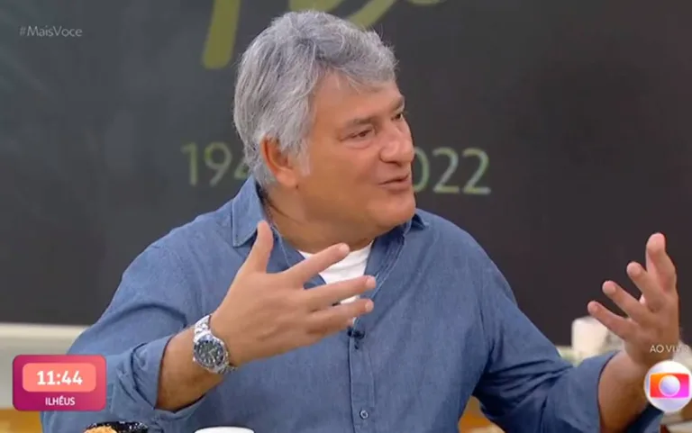 Cleber Machado se emociona no ‘Mais Você’ ao falar sobre Pelé