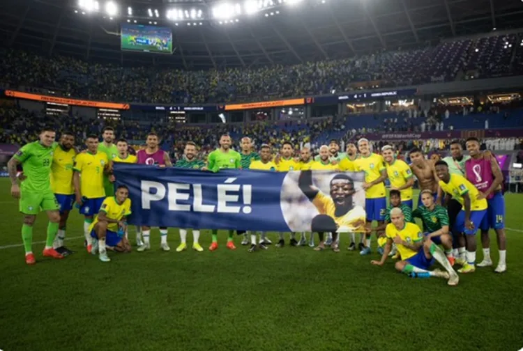 Jogadores prestam homenagem ao Rei Pelé foto TV Globo
