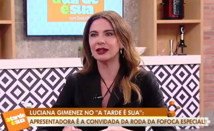 Luciana Gimenez no A Tarde é Sua