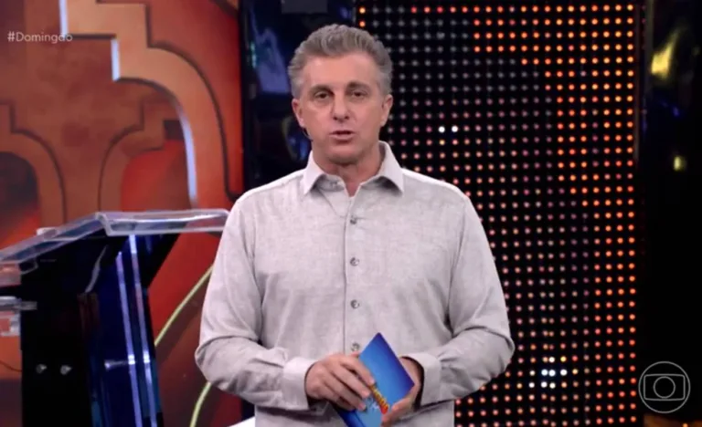 Luciano Huck rasga o verbo após caos em Brasília: “extremistas”