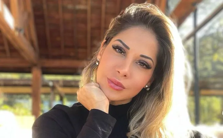 Maíra Cardi Maíra Cardi