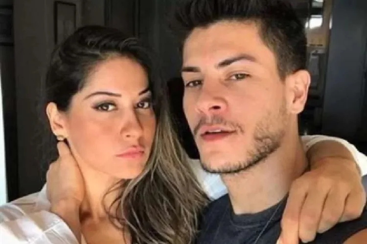 Maira Cardi e Arthur Aguiar (Foto: Instagram)