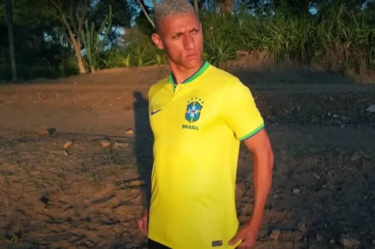 Richarlison passa por harmonização facial: ”Volta por cima”
