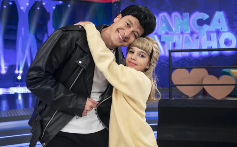 Em especial de fim de ano, Rodrigo Faro recebe a filha Helena no palco do ‘Hora do Faro’