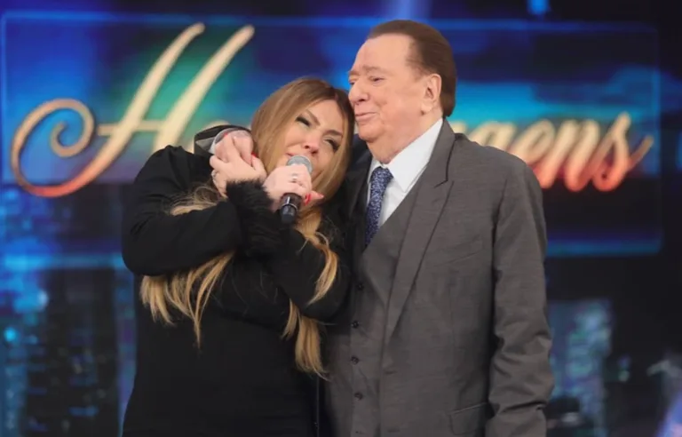 Simony ganha homenagem especial de Raul Gil no SBT