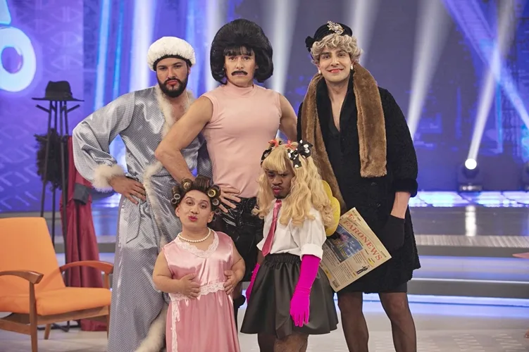 Rodrigo Faro vira Freddie Mercury para homenagem à banda Queen no Dança Gatinho