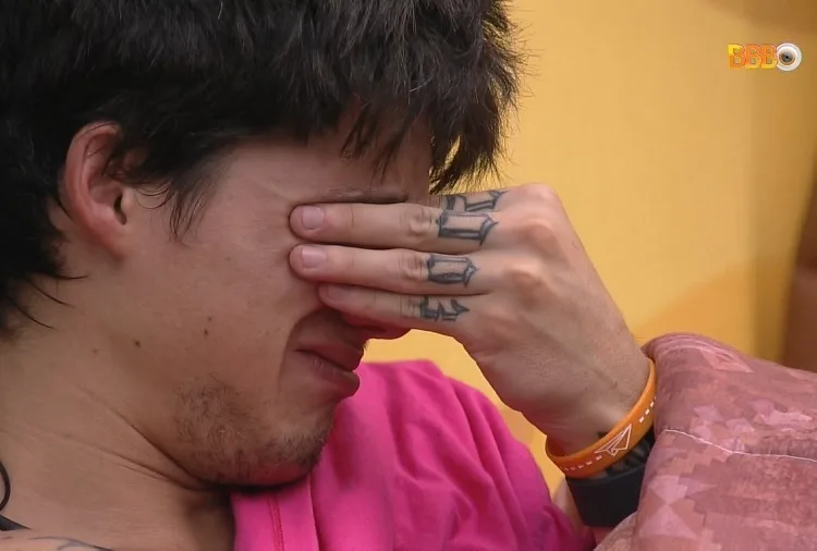 BBB23: Gabriel se dirige às câmeras do ao vivo e manda recado para todas as mulheres do Brasil