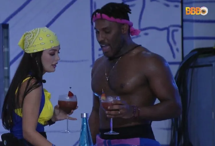 BBB23: Fred Nicácio faz alerta a Larissa: “Abre teu olho”