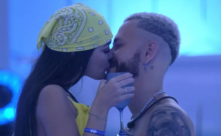 BBB23: Larissa é acusada de ficar com Fred por interesse nos milhões de seguidores do youtuber