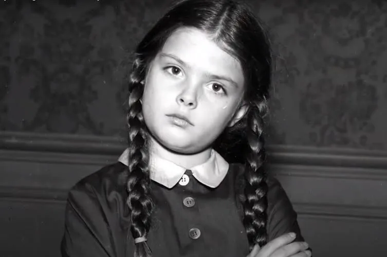 Morre Lisa Loring, a primeira Wandinha de A Família Addams