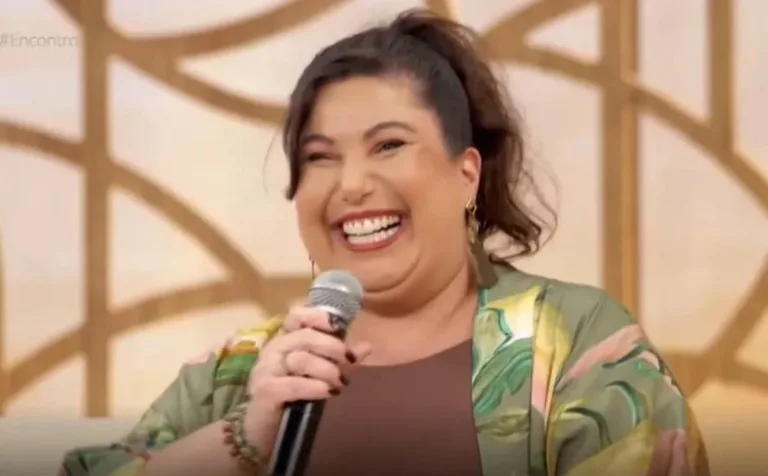 Mariana Xavier elogia Fred Nicácio ao vivo no ‘Encontro’: “ele é maravilhoso”
