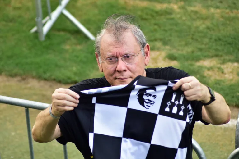 Milton Neves faz revelação sobre Pelé e desabafa ao vivo na Band