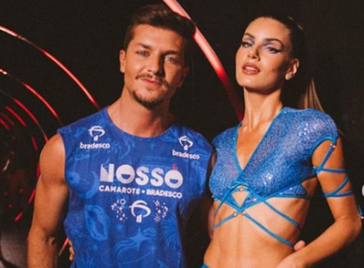 Camila Queiroz e Klebber Toledo - Foto Nosso Camarote