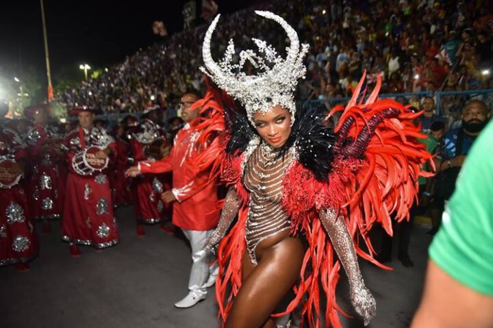 Carnaval - Erika Januza Carnaval - Erika Januza