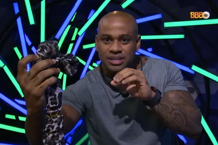 BBB23: Cezar Black diz que a casa está repleta de ‘cobras’ e faz grave ameaça contra os jogadores