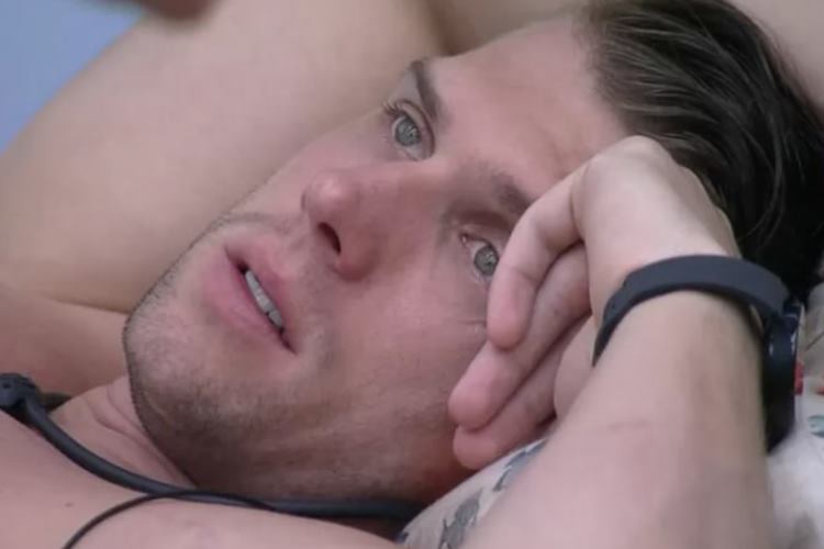 Cristian, do BBB23, chora e diz que foi influenciado pelo grupo: ”Trairagem”