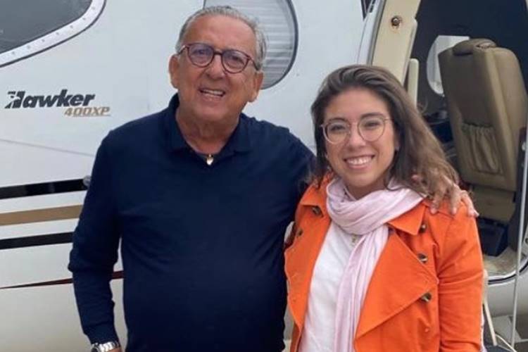 Galvão Bueno celebra aniversário da neta com declaração e emociona a web: “Vovô te ama”