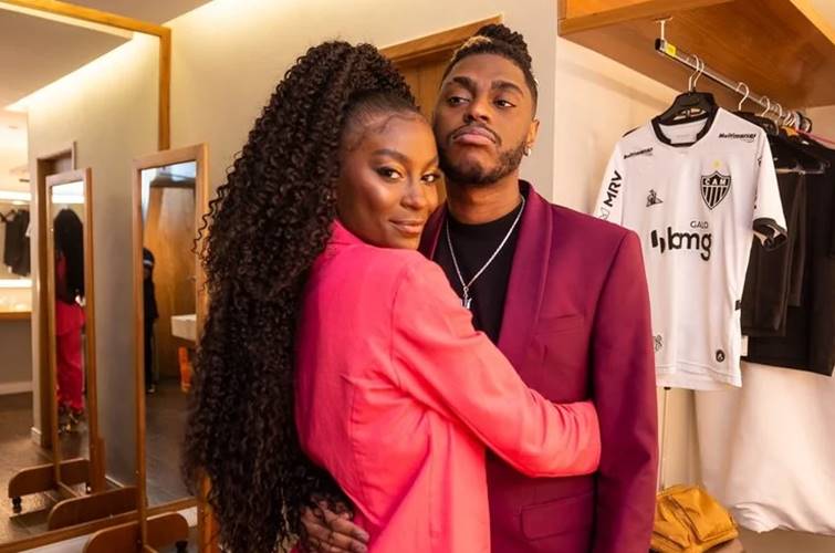 Jeniffer Dias anuncia fim de noivado com Yuri Marçal