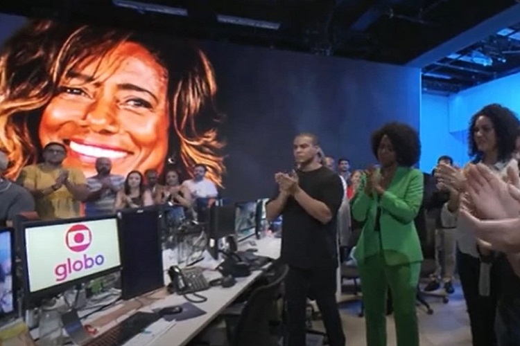 Público se emociona e elogia homenagem do Jornal Nacional à Glória Maria