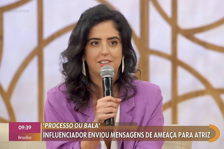 Atriz Lívia La Gatto faz boletim de ocorrência após receber ameaça de influenciador