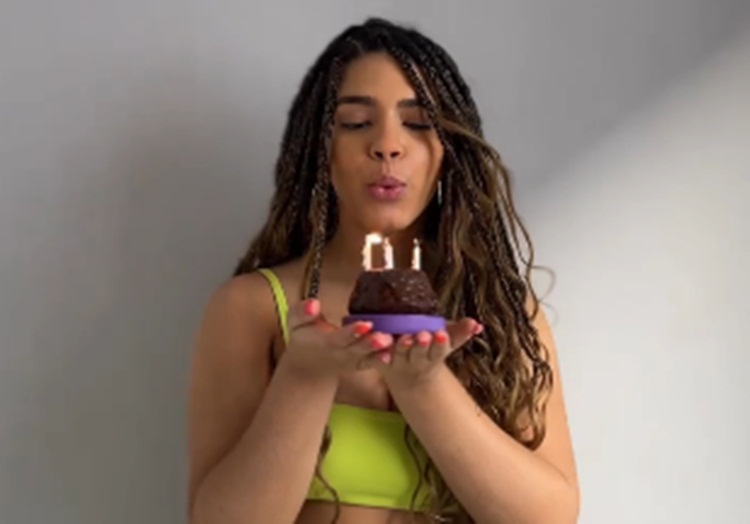 Ex-BBB comemora um ano de expulsão do ‘BBB22’