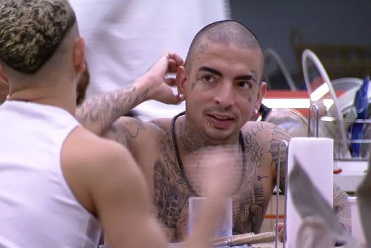 BBB23: MC Guimê alerta Cara de Sapato sobre Amanda: “muito arriscado”