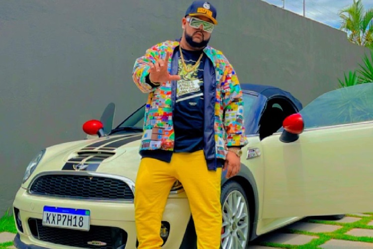 TV Globo diz que cantor do hit Gordinho Gostoso foi preso por situação envolvendo o filho pequeno